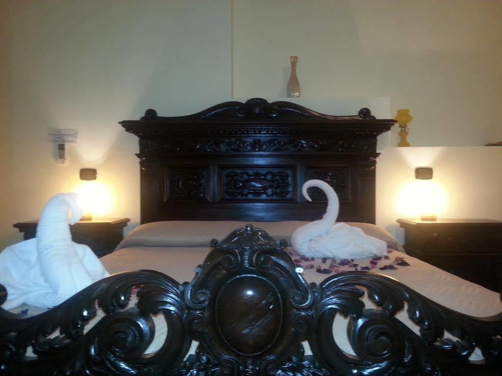 Avec Moi Roma Bed and Breakfast Buitenkant foto